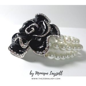 Coco Style Chic Enamel Faux Pearls bracelets small